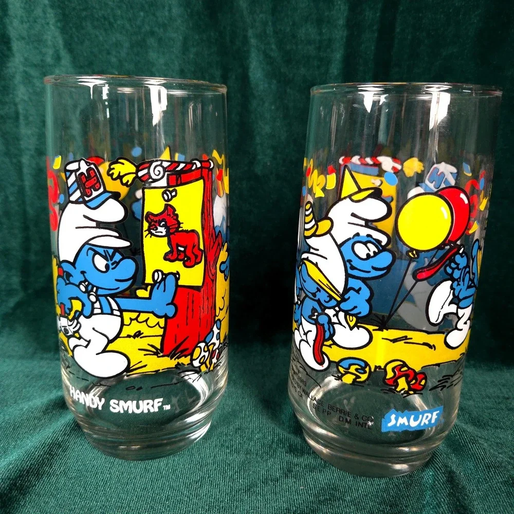 Handy Smurf 1983 Peyo Wallace Berrie Glasses Set of 2‎